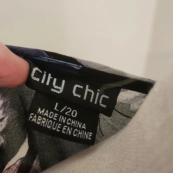 City Chic Floral Chiffon Maxi Dress Size 20 AU - Picture 2 of 7